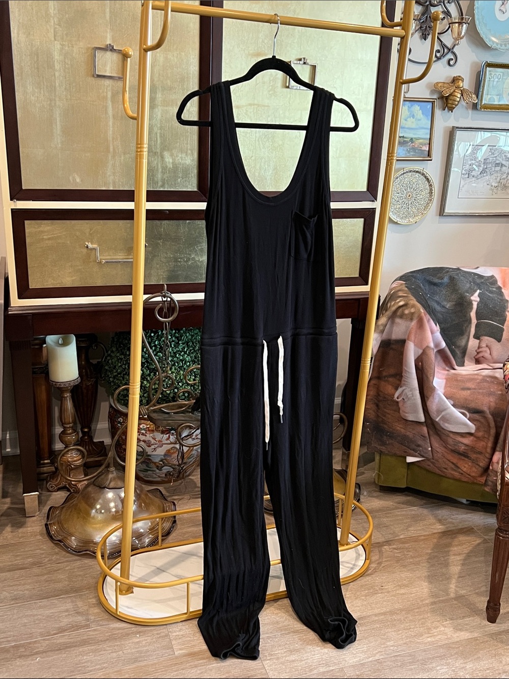 Effortless Black Sleeveless Jumpsuit with Drawstring Waist